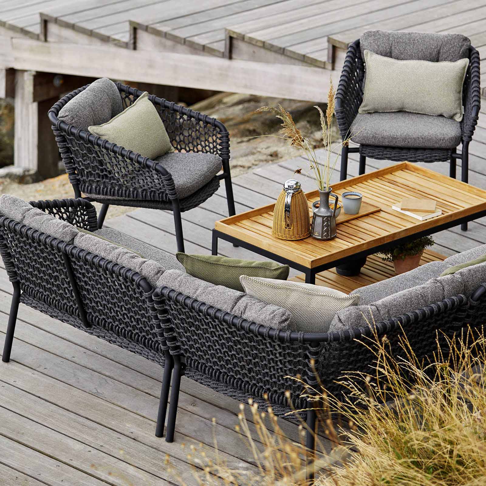 Ocean 2-Sitzer Sofa-Modul für rechts aus Cane-line Soft Rope in Dark Grey mit Kissen aus Cane-line Wove in Dark Grey