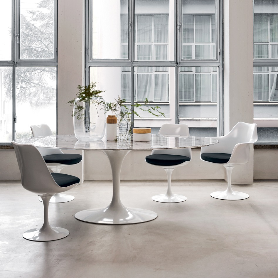 Saarinen Esstisch mit Marmorplatte in Weiß - 198cm Oval