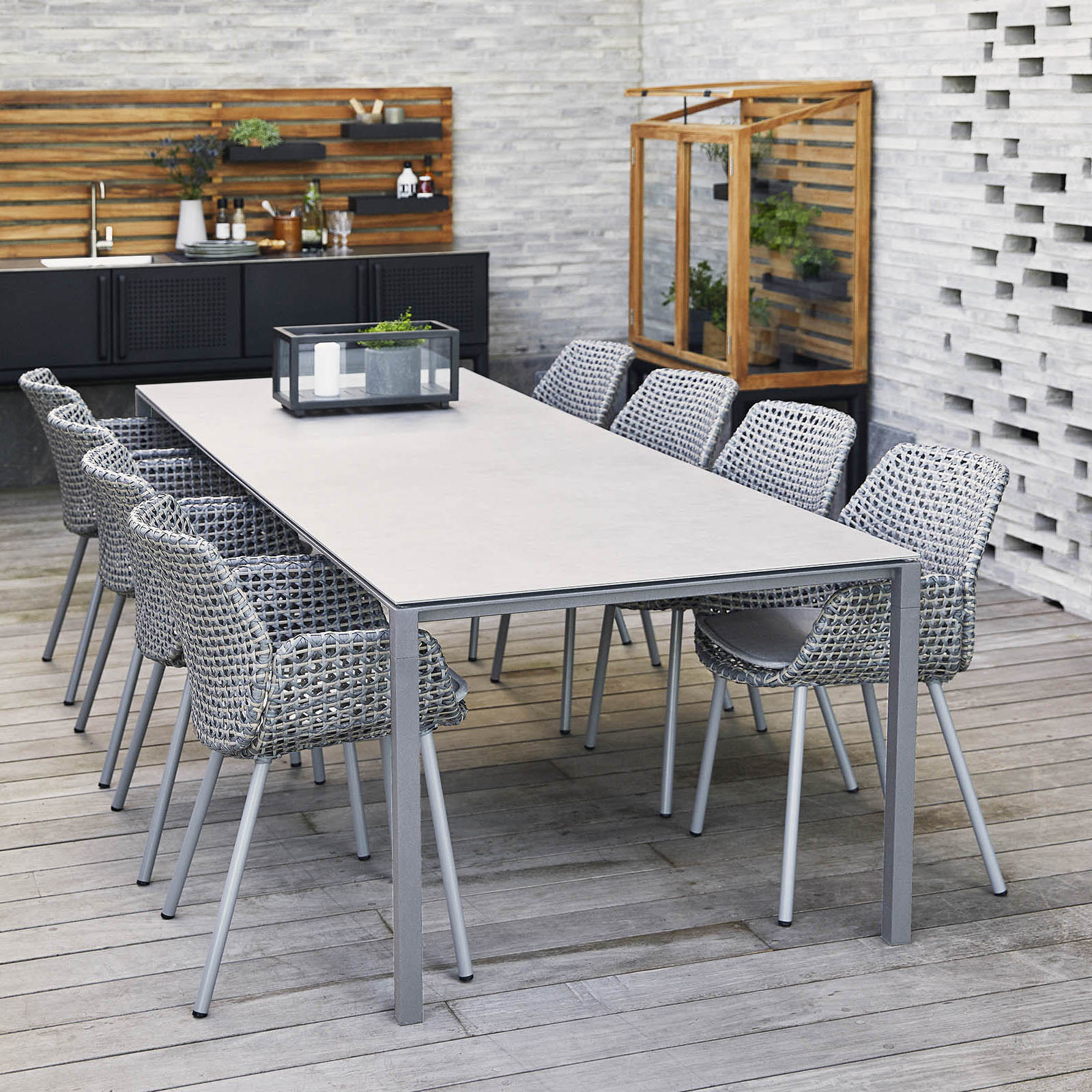 Pure Tisch 280x100 cm aus Aluminium in Light Grey mit Tischplatte aus Ceramic in Basalt