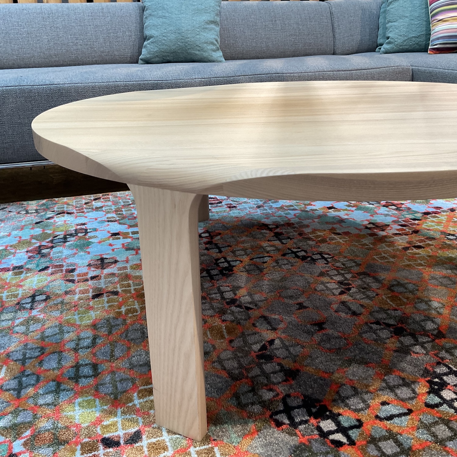 Beistelltisch Coffee Table 193-400 in Esche mit Durchmesser 100 cm