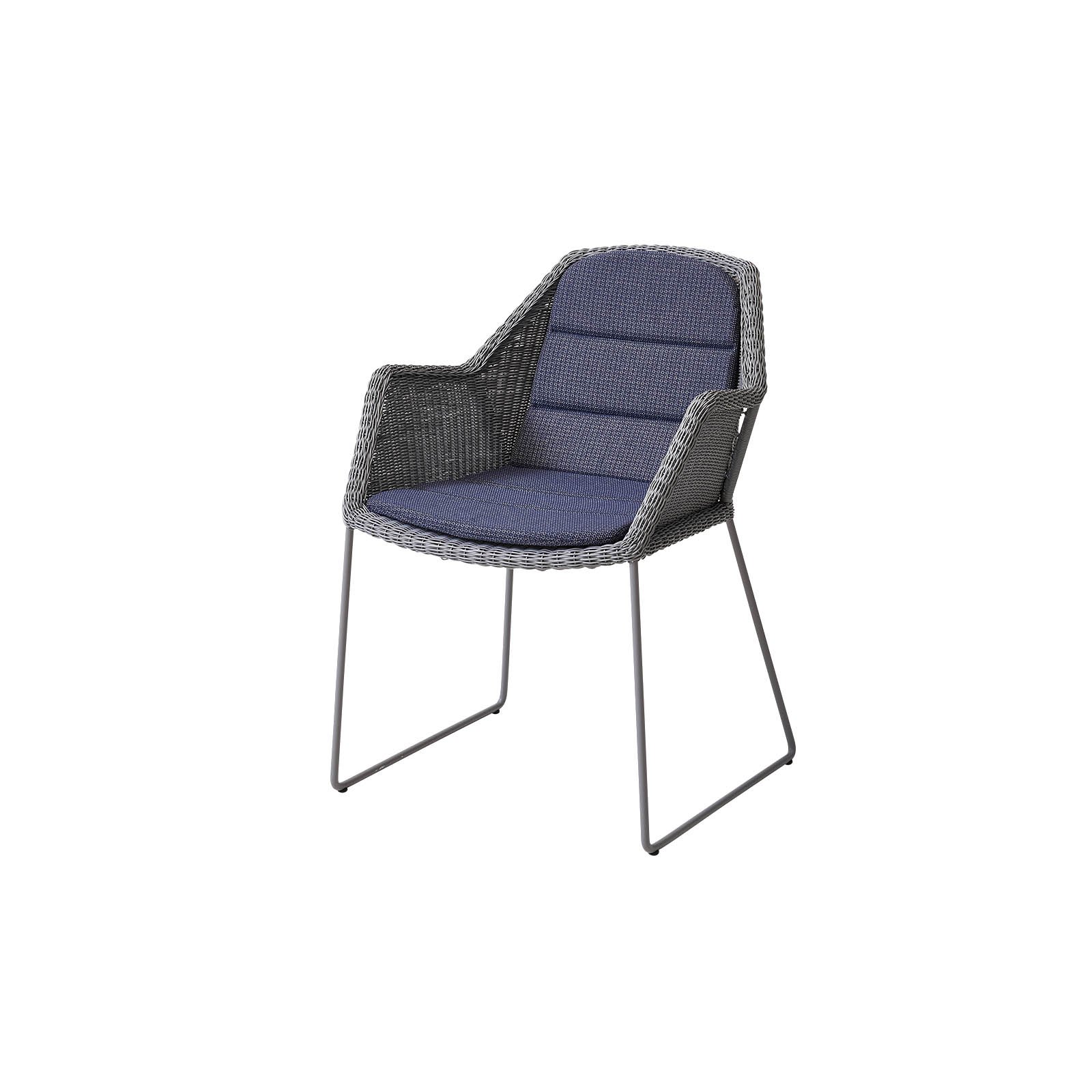 Breeze Stuhl aus Cane-line Weave in Light Grey mit Kissen aus Cane-line Link in Blue
