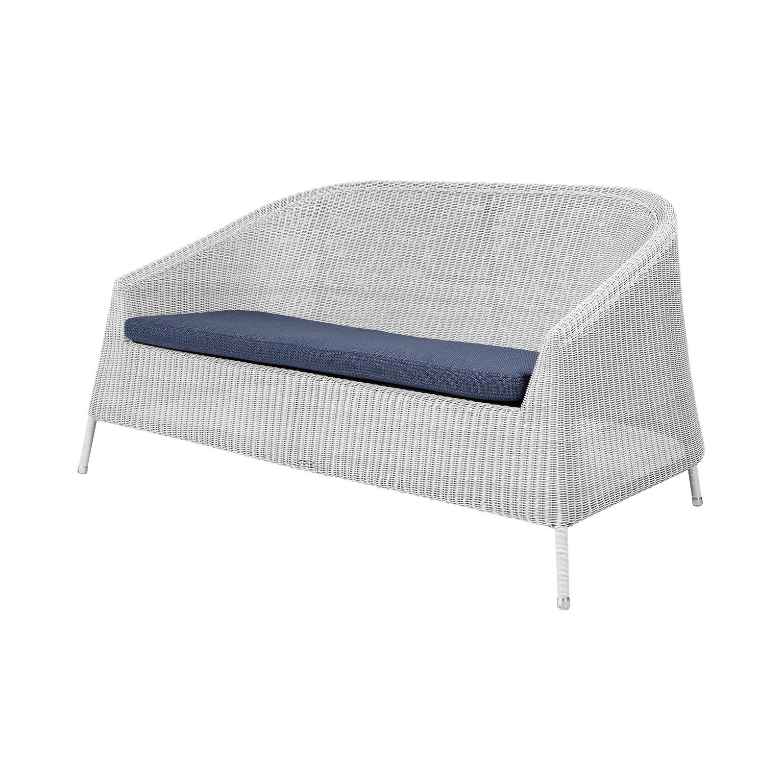 Kingston 2-Sitzer Sofa aus Cane-line Weave in White Grey mit Kissen aus Cane-line Link in Blue