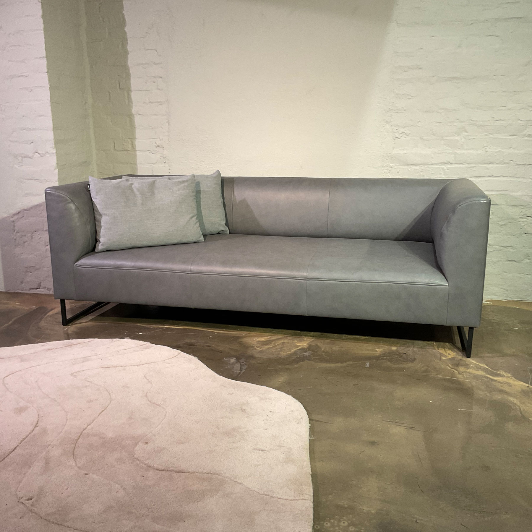 Sofa Freistil 160 aus Leder in Umbragrau